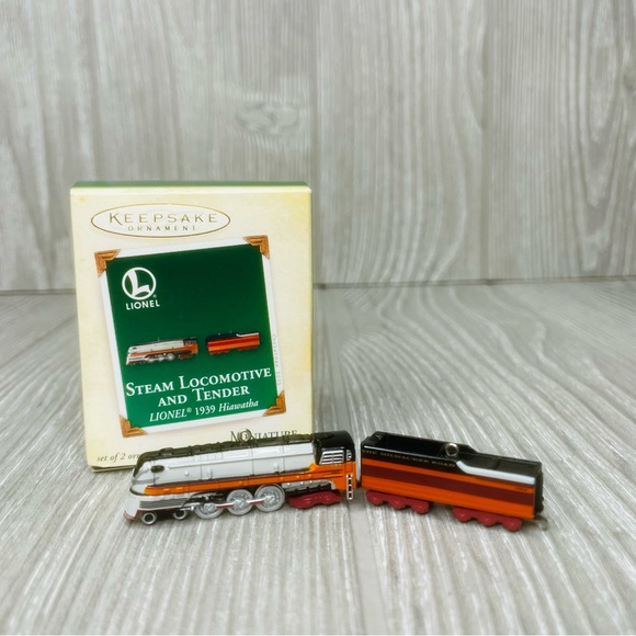 Lionel Train Hallmark Keepsake Ornaments Miniatures steam locomotive & tender 05 - Picture 6 of 7